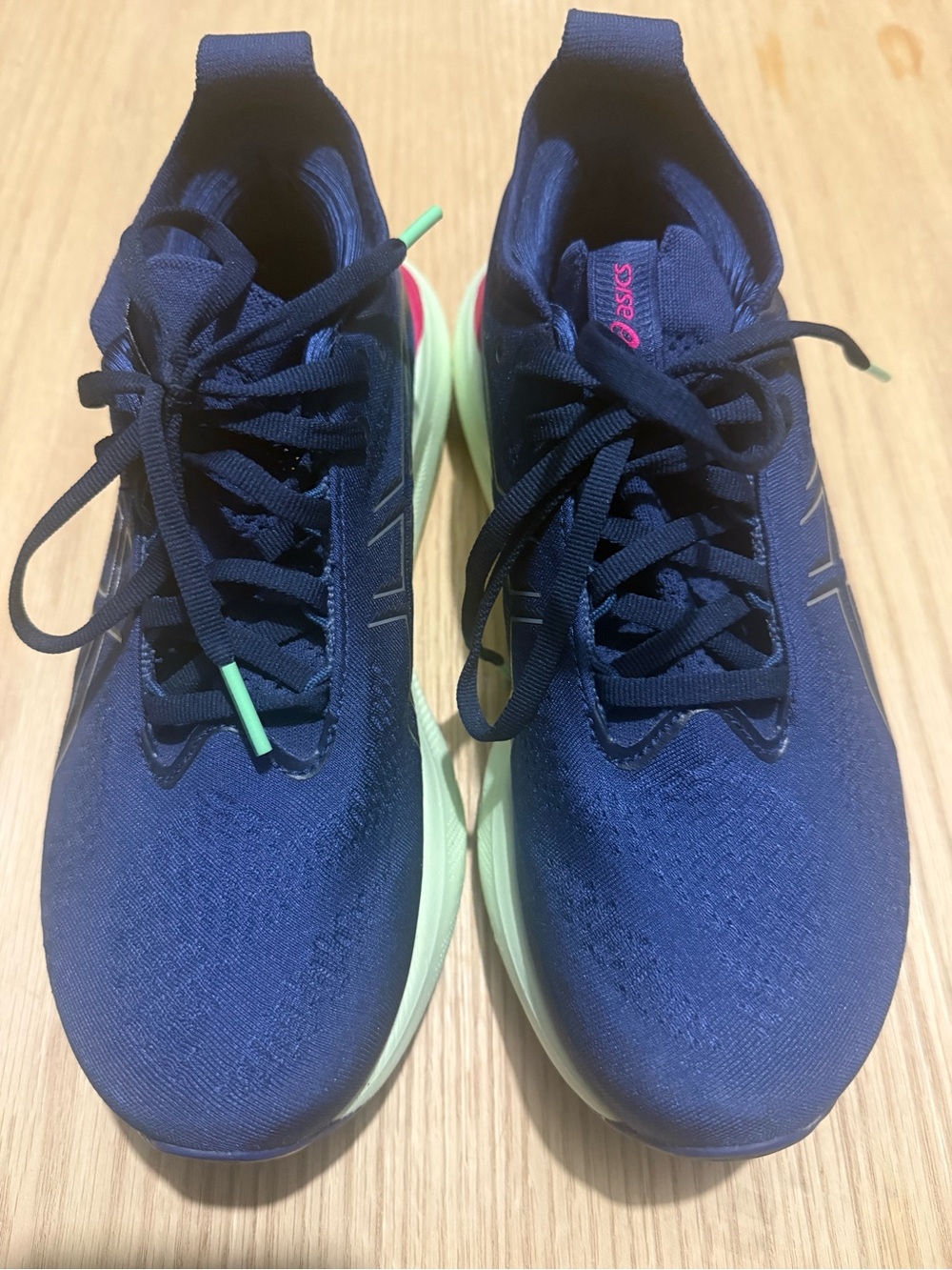 Women’s ASICS Gel Nimbus 25 sneakers. Worn a few times. - Picture 3 of 7